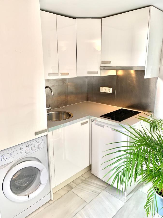 Apartamentos Puerta Del Sol-Rastro Madrid Kültér fotó